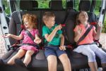 Urządzenia do przewożenia dzieci w samochodzie. Bezpiecznie i komfortowo z doradcami Leasing Wrocław.
