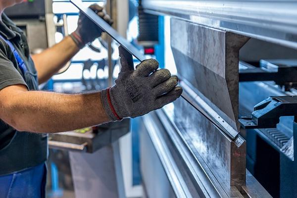 Leasing Oława poleca artykuł o finansowaniu maszyn i urządzeń